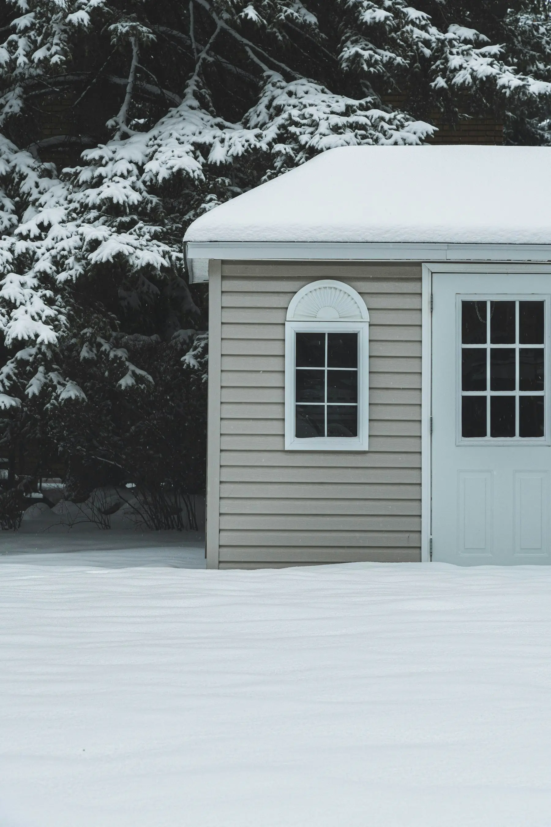 Maison résidentielle typique — illustration pour la région Laurentides